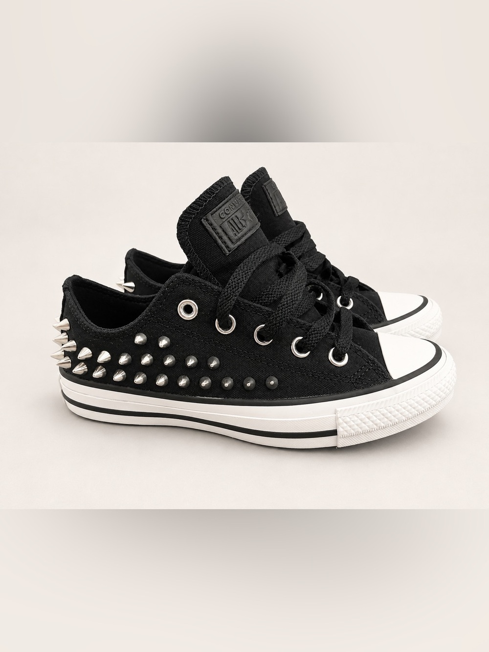 Converse Chuck Taylor All Star Studded